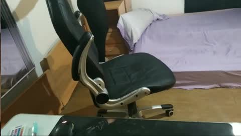 LucyLun online show from February 26, 3:03 am