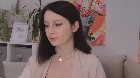 Lucy online show from February 22, 2:52 pm