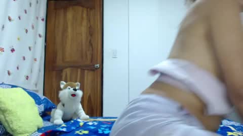 I am Luciana Martin... Welcome in my room online show from May 15, 1:19 pm