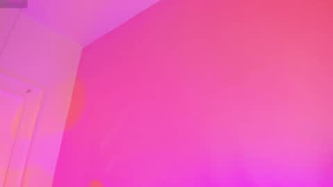 Lucy online show from December 22, 4:30 am