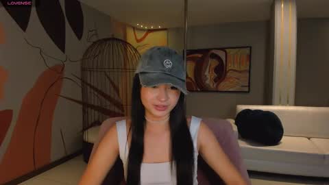 Lucy online show from November 3, 7:26 pm