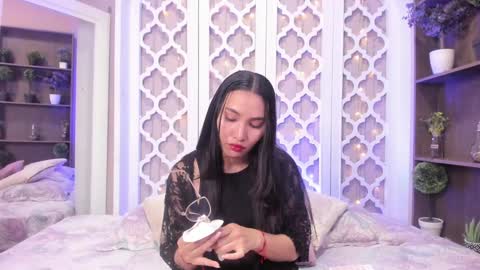 Snapshot of lucyy_liiu chatting on January 30, 8:10 pm Lucy Liiu online show from January 30, 8:10 pm