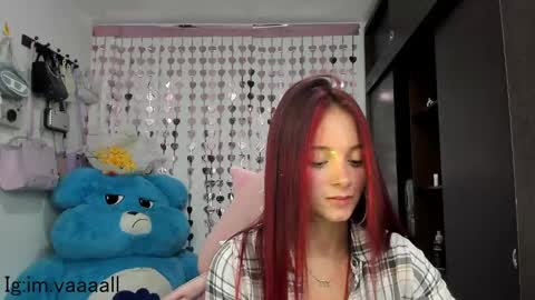 Snapshot of lucyy_tayy chatting on January 14, 10:44 pm The love of your life 3 online show from January 14, 10:44 pm