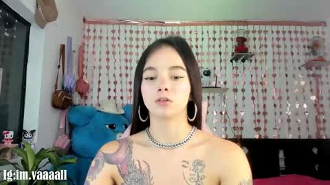 Snapshot of lucyy_tayy chatting on October 7, 8:10 am The love of your life 3 online show from October 7, 8:10 am