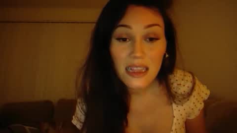 Luxious online show from January 6, 7:01 am