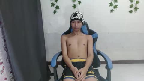 lui_the_fucker online show from November 14, 9:55 am