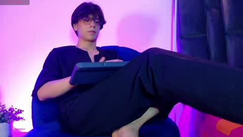 Lui online show from April 17, 4:04 am