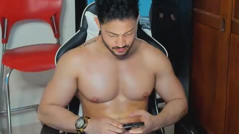 luis_baptista online show from September 21, 4:49 am