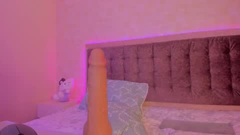 Luisa Giraldo online show from September 20, 11:57 am