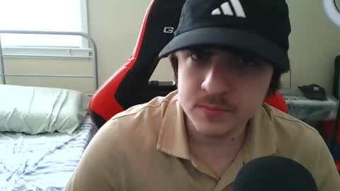 Luisdiaztube online show from May 7, 7:42 pm