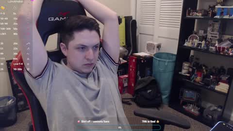 Luisdiaztube online show from January 2, 2:33 am