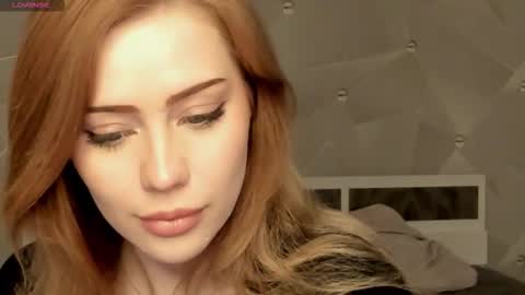 Lizzy online show from December 4, 12:38 pm