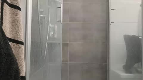 lukasschoetz online show from December 23, 11:16 am