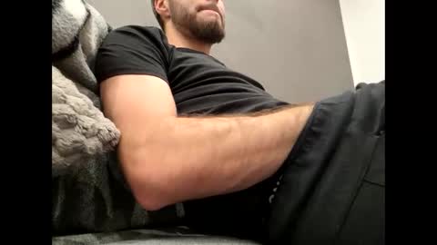 lukasschoetz online show from November 18, 8:12 pm