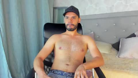 Snapshot of luke_diaz7 chatting on March 10, 1:34 am luke diaz7 online show from March 10, 1:34 am