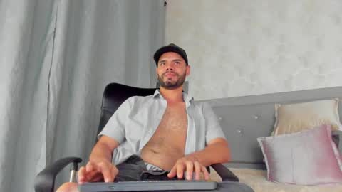 Snapshot of luke_diaz7 chatting on March 9, 7:45 am luke diaz7 online show from March 9, 7:45 am
