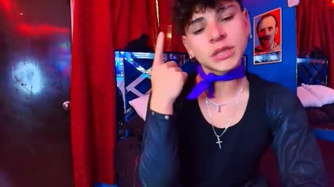 Luke online show from March 25, 2:40 am