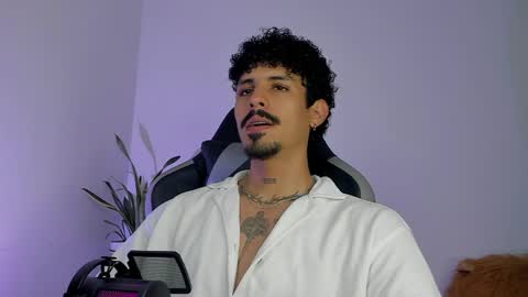 Luke Taylor online show from April 16, 1:44 pm