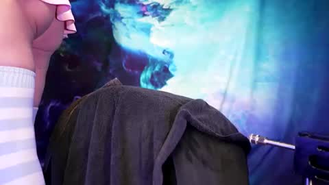 lukewildone online show from January 18, 2:42 am