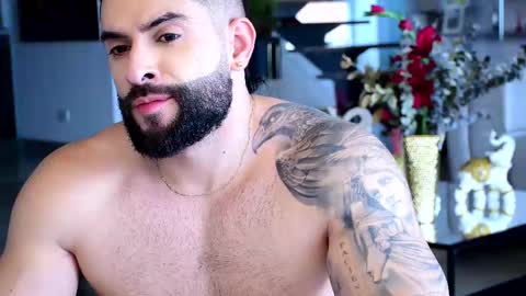 Snapshot of lukhass chatting on February 14, 10:14 pm Lukhas f4f online show from February 14, 10:14 pm