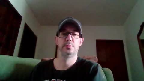 Luke online show from November 12, 8:33 pm