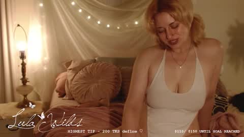 Snapshot of lulawilds chatting on October 16, 5:07 am lula wilds online show from October 16, 5:07 am