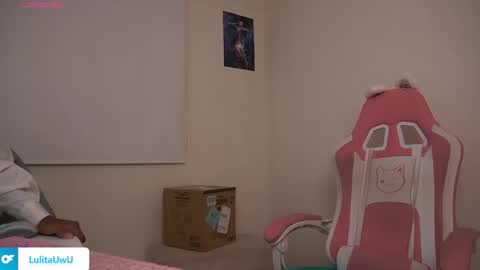 lulitauwu online show from December 4, 3:50 am