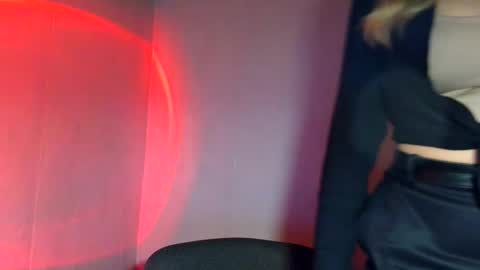 Lulu Baby18 online show from March 1, 5:27 pm