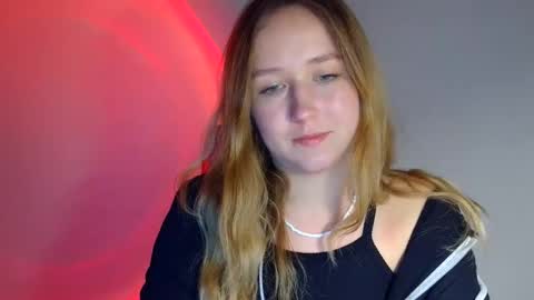 Lulu Baby18 online show from December 2, 9:02 pm