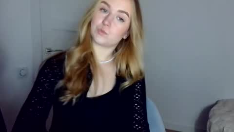 Lulu Baby18 online show from April 10, 6:56 pm