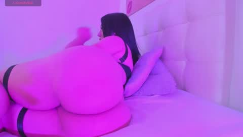 Snapshot of lulu_exotic chatting on October 21, 8:12 pm BRENDA TATIANA online show from October 21, 8:12 pm