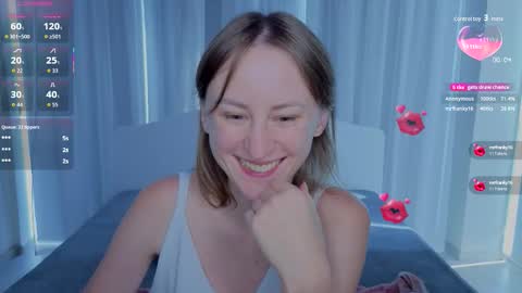Snapshot of luluchiiii chatting on September 13, 10:39 am Lily online show from September 13, 10:39 am