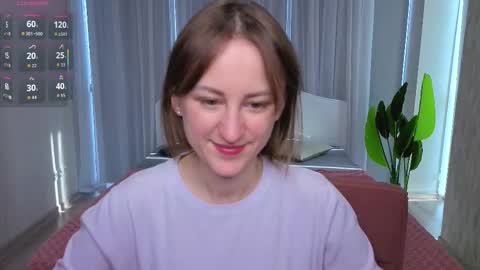 Snapshot of luluchiiii chatting on October 16, 10:26 am Lily online show from October 16, 10:26 am