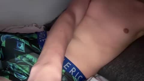 hey online show from December 15, 9:31 pm