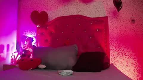 Luly online show from February 11, 3:43 am