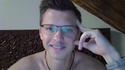 Snapshot of lumberjack_000 chatting on September 26, 7:11 pm Jack online show from September 26, 7:11 pm