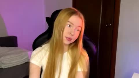 Sia online show from December 19, 4:57 pm