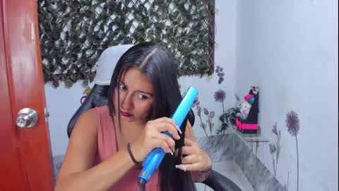 Luna  online show from December 4, 10:09 pm