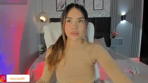 Snapshot of luna__ponce chatting on March 1, 5:05 pm online show from March 1, 5:05 pm