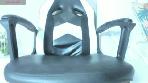 ..Luna.. online show from April 2, 1:18 pm