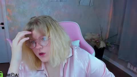 luna online show from March 24, 1:11 am