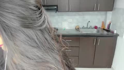 luna  online show from March 17, 11:15 am