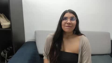 luna  online show from October 10, 11:16 am