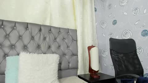 Snapshot of luna_evaa chatting on March 11, 5:57 pm Luna Eva online show from March 11, 5:57 pm