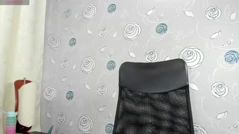 Luna Eva online show from November 26, 4:15 pm