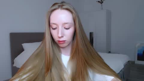 Snapshot of luna_insanity chatting on February 27, 11:48 pm Luna online show from February 27, 11:48 pm