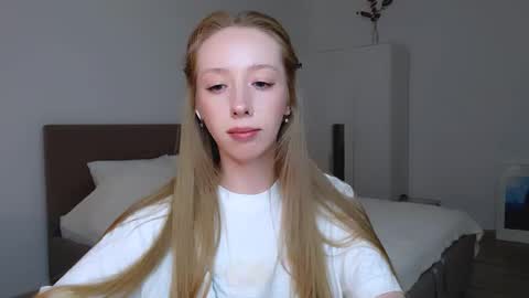 Snapshot of luna_insanity chatting on February 19, 11:36 pm Luna online show from February 19, 11:36 pm