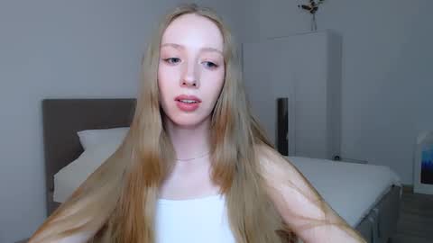 Snapshot of luna_insanity chatting on February 20, 11:43 pm Luna online show from February 20, 11:43 pm