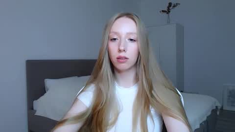 Snapshot of luna_insanity chatting on September 24, 8:37 pm Luna online show from September 24, 8:37 pm