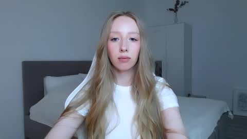 Snapshot of luna_insanity chatting on October 11, 7:28 pm Luna online show from October 11, 7:28 pm